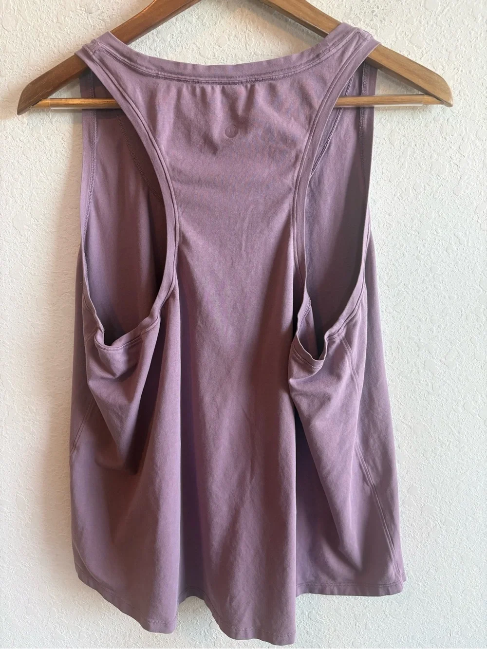 Lululemon Women's Racerback Tank Top-Light Plum Purple Large
